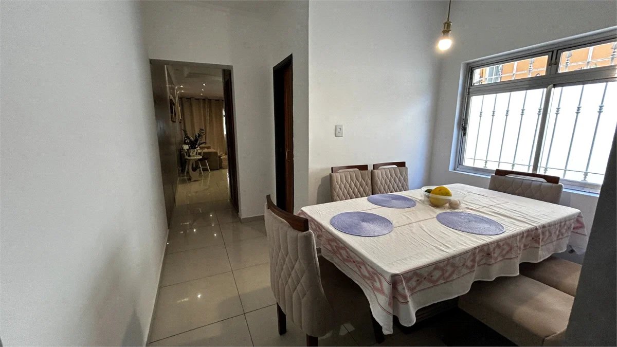 Sobrado à venda com 3 quartos, sendo 2 suítes, em Cidade São Francisco, São Paulo, SP