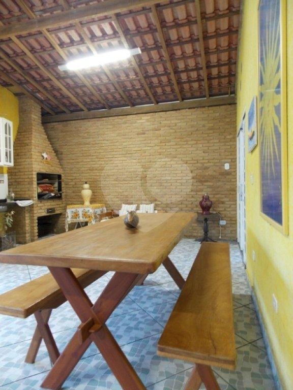 Casa Térrea à venda com 3 quartos, sendo 1 suíte, em Loteamento Bosque dos Guanandis, Caraguatatuba, SP
