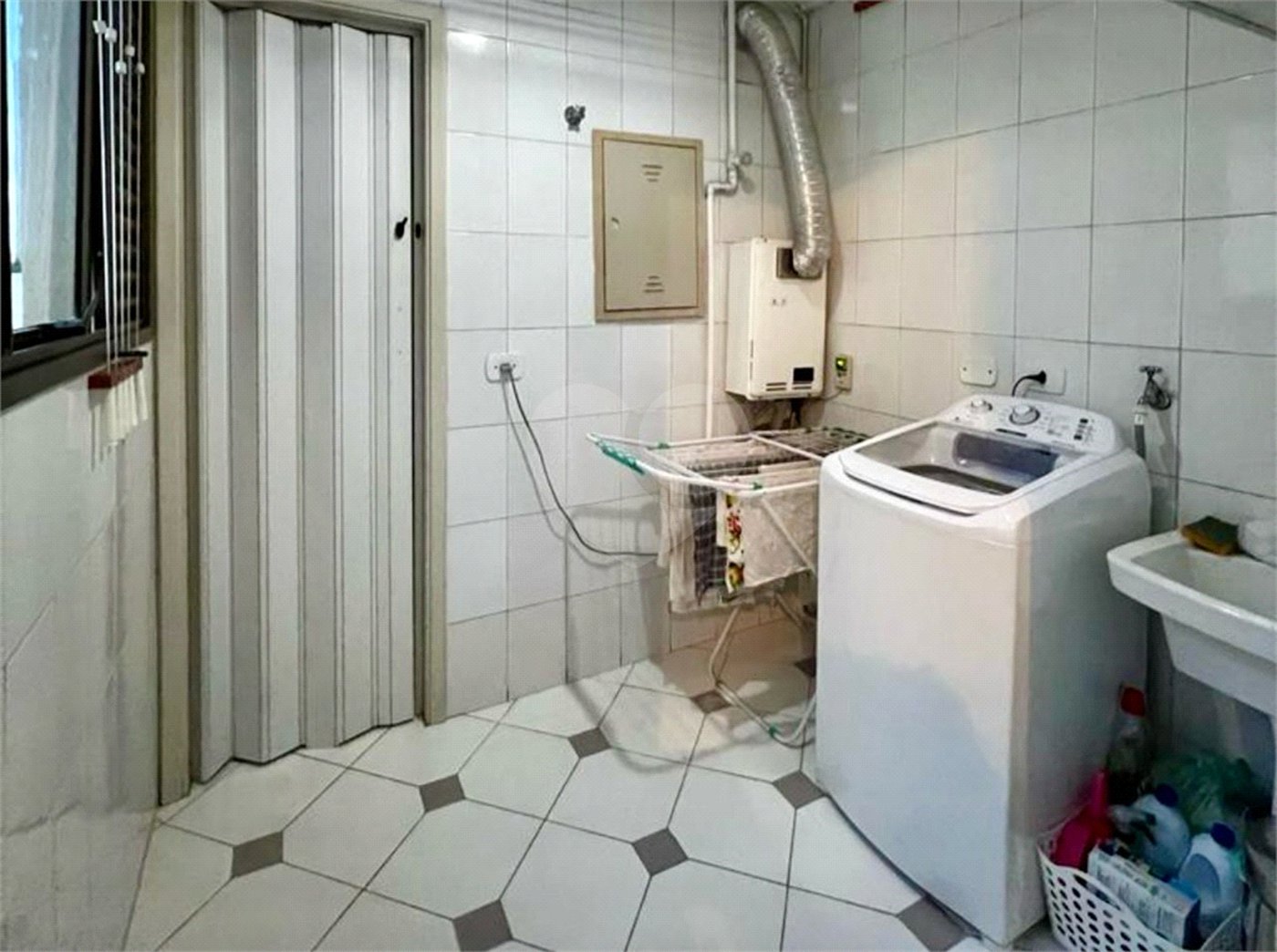 Apartamento à venda com 3 quartos, sendo 1 suíte,  em Vila Andrade, São Paulo, SP