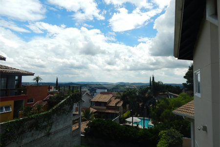 Casa à venda com 3 quartos, sendo 1 suíte, no condomínio Alpes de Vinhedo, Vinhedo - SP