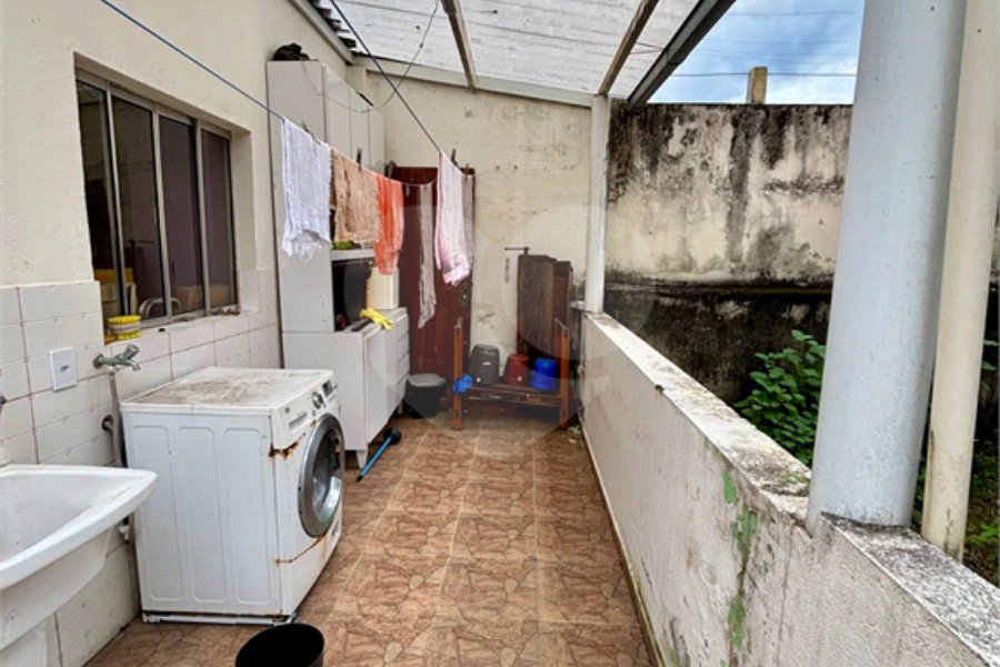 Sobrado à venda com 6 quartos, sendo 5 suítes, em Tremembé, São Paulo, SP