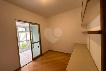 Apartamento à venda com 3 quartos, sendo 1 suíte,  em Tijuca, Rio de Janeiro, RJ