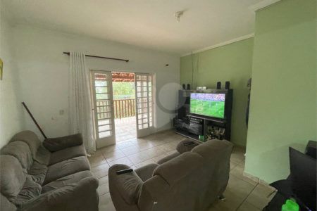 Casa à venda com 3 quartos, sendo 1 suíte,  em Bosque, Vinhedo, SP