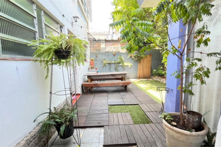 Sobrado à venda com 4 quartos, sendo 1 suíte, em Brooklin, São Paulo, SP