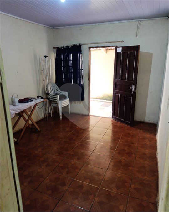 Casa à venda com 3 quartos em Vila Áurea, Ponta Porã, MS