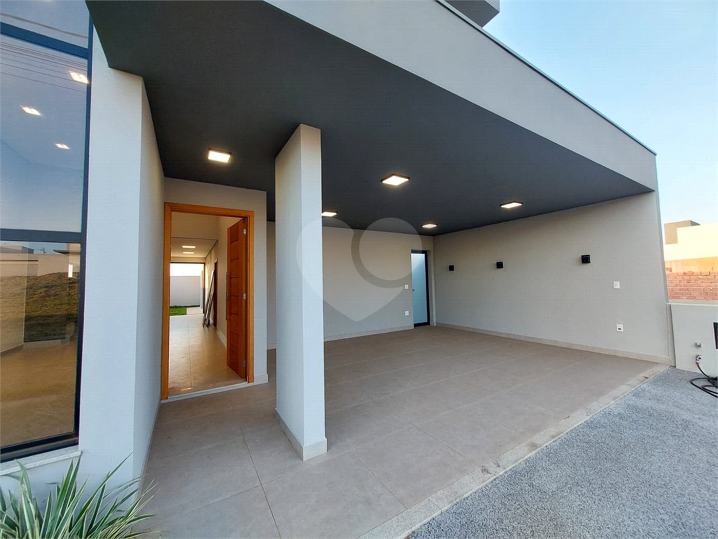 Casa Nova e Térrea no Villeneuve
