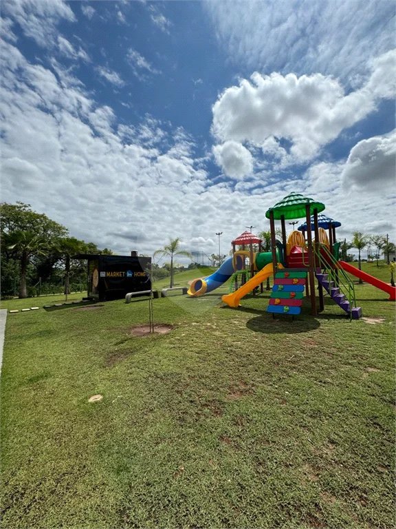 Casa em construção com 3 suítes no Condomínio Damha 2, na cidade de Piracicaba - SP.