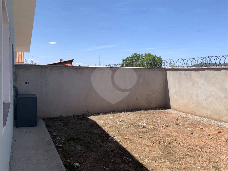 Casa 3 dormitórios - Condomínio MARF 3 - Bom Jesus dos Perdões