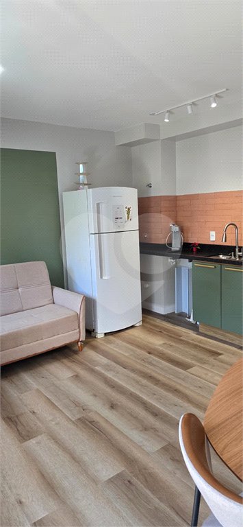 Studio Reformado com Varanda e Lazer Completo 33m2 Campos Elíseos Mobiliado