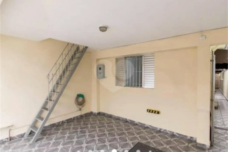 Casa à venda com 4 quartos, sendo 2 suítes, em Jardim Coimbra, São Paulo, SP