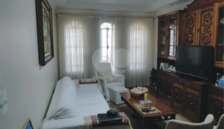 Sobrado à venda com 4 quartos, sendo 1 suíte,  em Vila Gustavo, São Paulo, SP