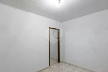 Casa à venda com 4 quartos, sendo 2 suítes, em Jardim Coimbra, São Paulo, SP