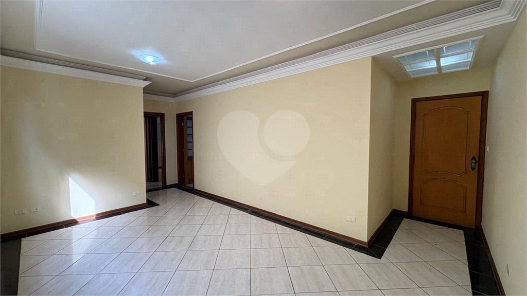 Apartamento à venda com 2 quartos, sendo 1 suíte,  em Jardim Simus, Sorocaba, SP