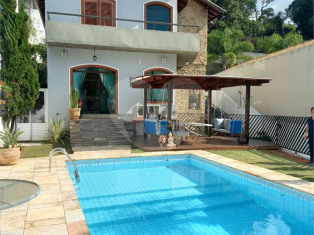Casa à venda com 4 suítes no condomínio Bibi II, São Paulo - SP