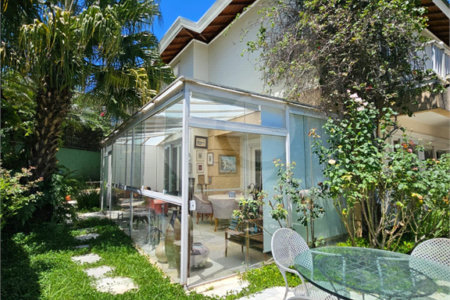 Casa à venda com 3 quartos, sendo 2 suítes,  no condomínio La Vilette, São Paulo - SP