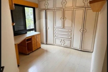 Apartamento à venda ou para alugar com 3 quartos, sendo 1 suíte, em Vila Andrade, São Paulo, SP