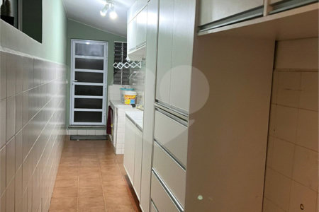 Casa à venda com 2 suítes no condomínio Recanto dos Ipes, Atibaia - SP