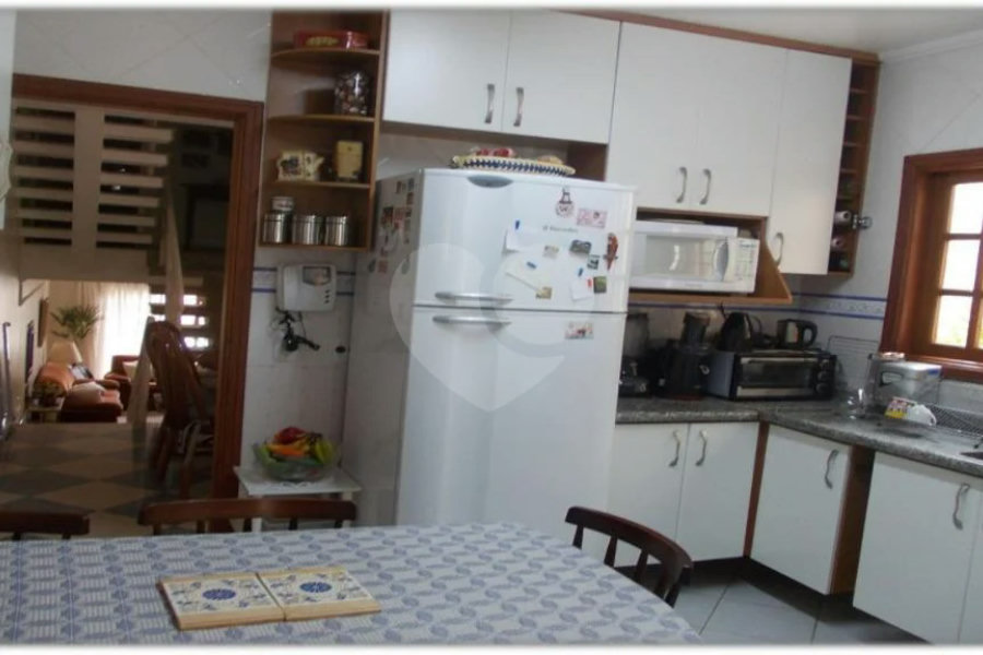 Sobrado à venda com 3 quartos, sendo 2 suítes, em Santana, São Paulo, SP