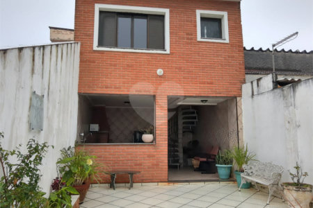 Casa Térrea à venda com 4 quartos, sendo 1 suíte,  em Vila Mazzei, São Paulo, SP