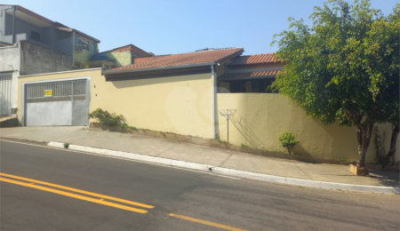 Casa à venda com 3 quartos, sendo 1 suíte,  em Capela, Vinhedo, SP
