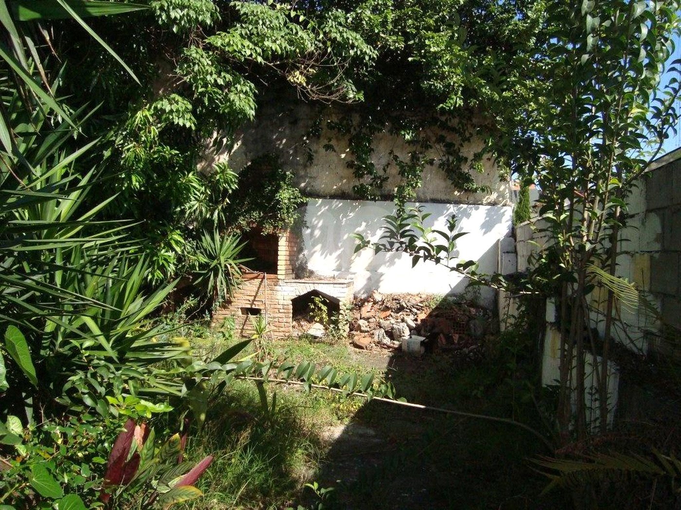 Casa à venda com 3 suítes em Jardim Leonor, São Paulo, SP