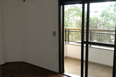 Apartamento à venda com 4 suítes em Vila Suzana, São Paulo, SP