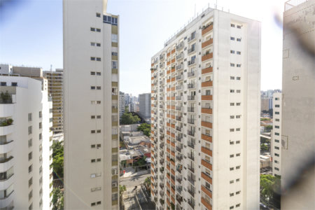 Apartamento à venda com 4 quartos, sendo 2 suítes, em Indianópolis, São Paulo, SP