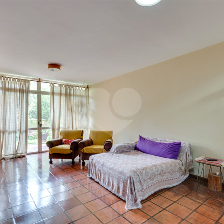 Sobrado à venda com 3 quartos, sendo 1 suíte, em Chácara Flora, São Paulo, SP