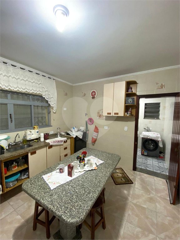 Sobrado à venda com 4 quartos, sendo 1 suíte, em Artur Alvim, São Paulo, SP