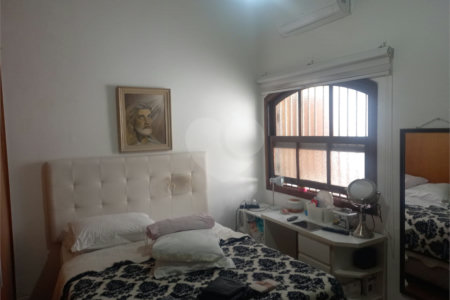 Casa Térrea à venda com 3 quartos, sendo 1 suíte,  em Cidade Dutra, São Paulo, SP