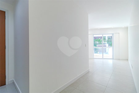 Apartamento à venda com 3 quartos, sendo 1 suíte, em Lagoa, Rio de Janeiro, RJ