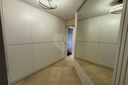 Apartamento à venda com 3 suítes em Itaim Bibi, São Paulo, SP