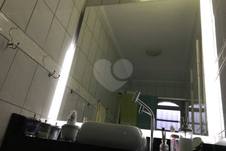 Sobrado à venda com 3 quartos, sendo 1 suíte, em Vila do Castelo, São Paulo, SP