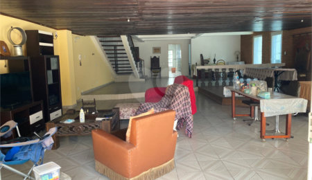 Sobrado à venda com 4 quartos, sendo 2 suítes,  em Paraisópolis, São Paulo, SP
