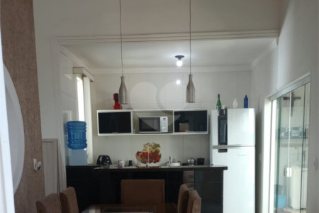 Casa à venda com 2 quartos, sendo 1 suíte, em Residencial Vasques Martins, Votorantim, SP