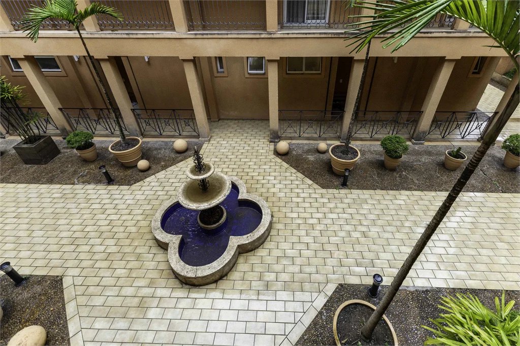 Duplex para alugar com 4 quartos, sendo 3 suítes,  em Alto de Pinheiros, São Paulo, SP