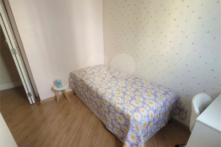 Apartamento à venda com 3 quartos, sendo 1 suíte,  em Vila Guilherme, São Paulo, SP