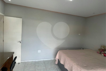 Casa à venda com 5 quartos, sendo 1 suíte, no condomínio Residencial Green Ville, Rio de Janeiro - RJ