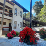 Sobrado à venda com 5 quartos, sendo 3 suítes, em Serra da Cantareira, Mairiporã, SP