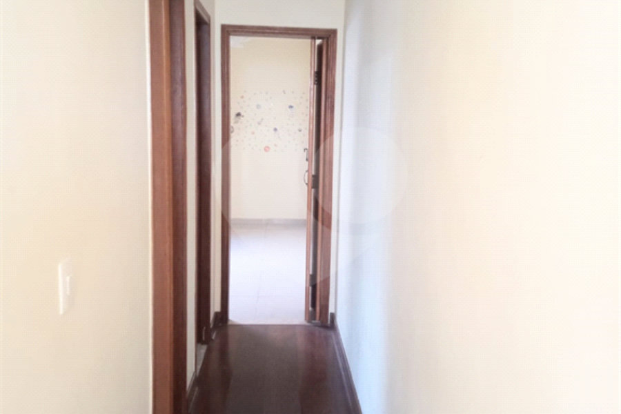 Sobrado à venda com 3 quartos, sendo 1 suíte,  no Brasilândia, São Paulo, SP