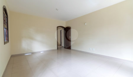 Casa à venda com 3 quartos, sendo 1 suíte,  em Brooklin Paulista, São Paulo, SP