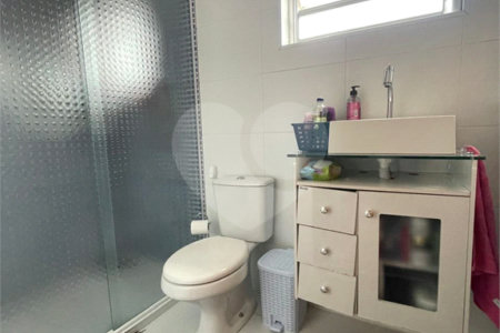 Sobrado à venda com 3 quartos, sendo 1 suíte, em Vila Gustavo, São Paulo, SP