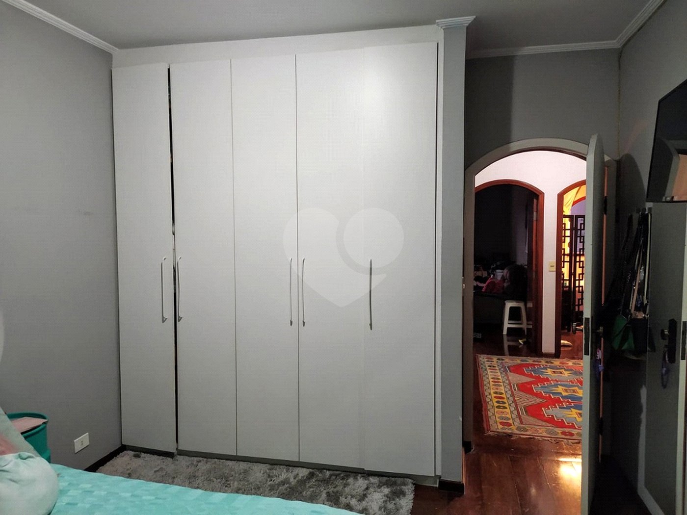 Sobrado à venda com 4 quartos, sendo 2 suítes, em Vila Paulicéia, São Paulo, SP