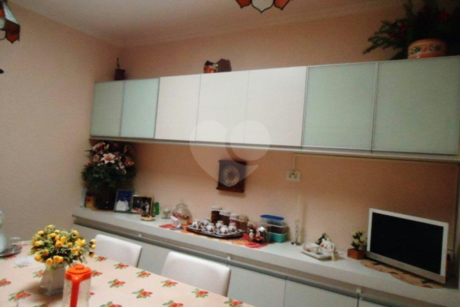 Sobrado à venda com 3 quartos, sendo 1 suíte, em Tremembé, São Paulo, SP