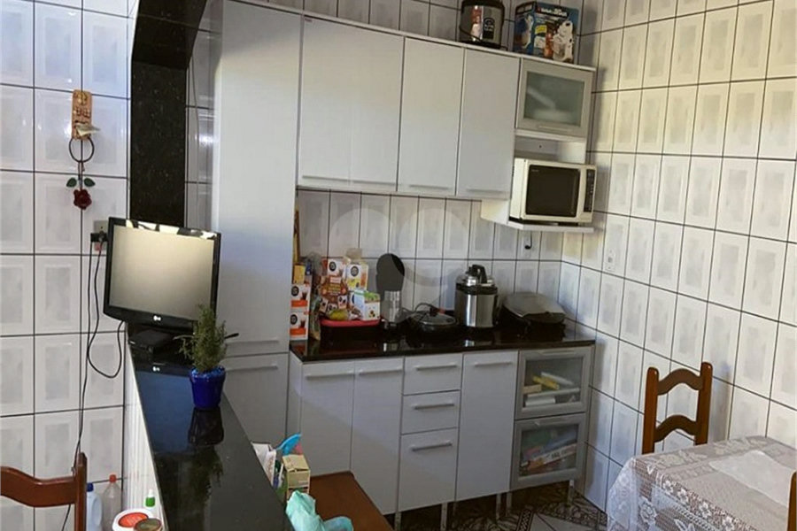 Sobrado à venda com 4 quartos, sendo 1 suíte, em São Miguel Paulista, São Paulo, SP