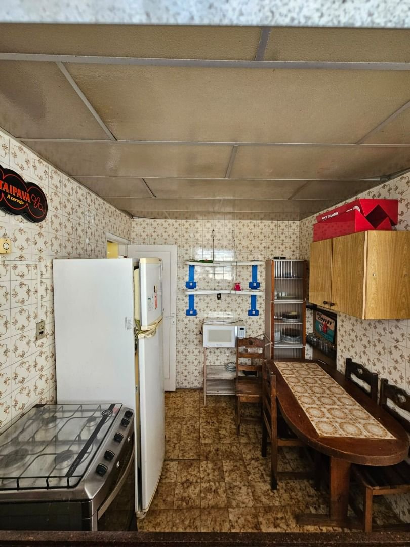 Apartamento com 2 dormitórios à venda, 100 m² por R$ 680.000,00 - Gonzaga - Santos/SP