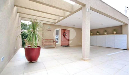 Casa à venda com 4 quartos, sendo 3 suítes, no condomínio Itatinga 1, São Paulo - SP