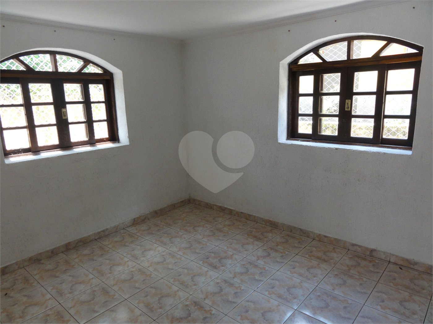 Casa Térrea à venda ou para alugar com 4 quartos em Jardim Floresta, São Paulo, SP