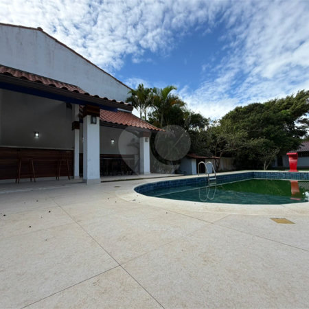 Casa à venda com 4 quartos, sendo 2 suítes, em Ogiva, Cabo Frio, RJ