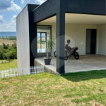 Casa à venda com 4 suítes no condomínio Village Ipanema 1, Araçoiaba da Serra - SP